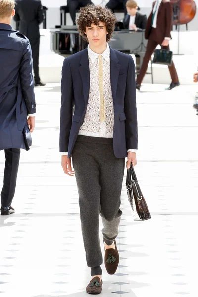 Look 2